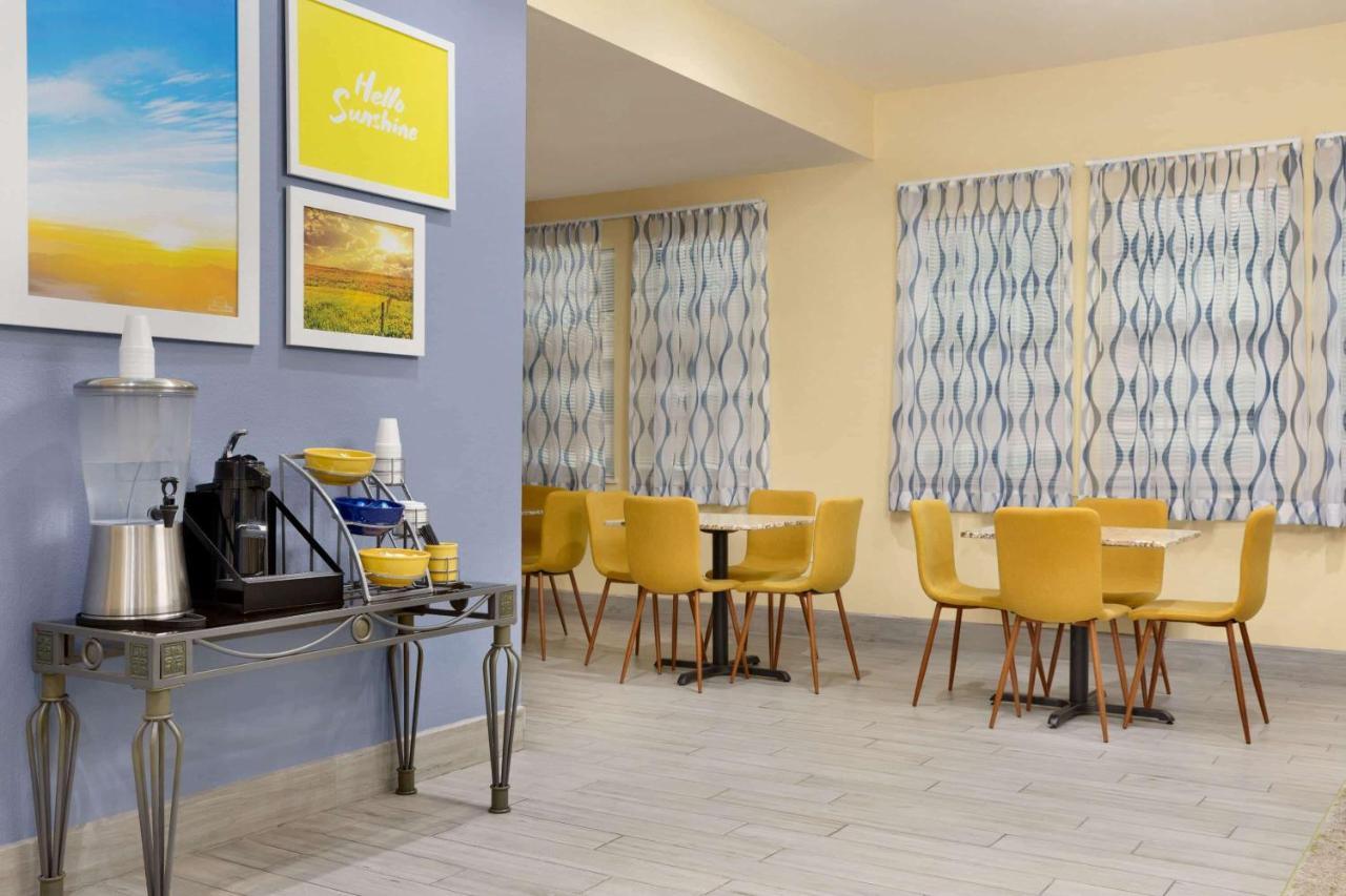 Days & By Wyndham Dfw Airport South-euless 2* Euless