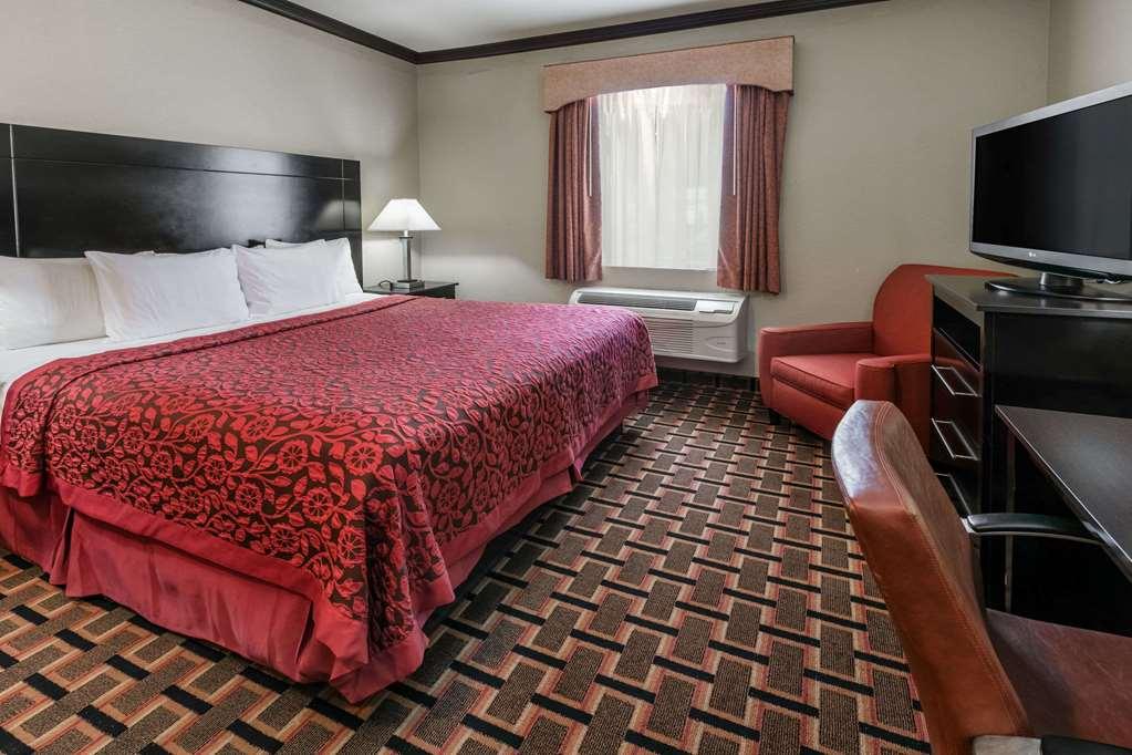 Hotel Days & By Wyndham Dfw Airport South-euless Euless