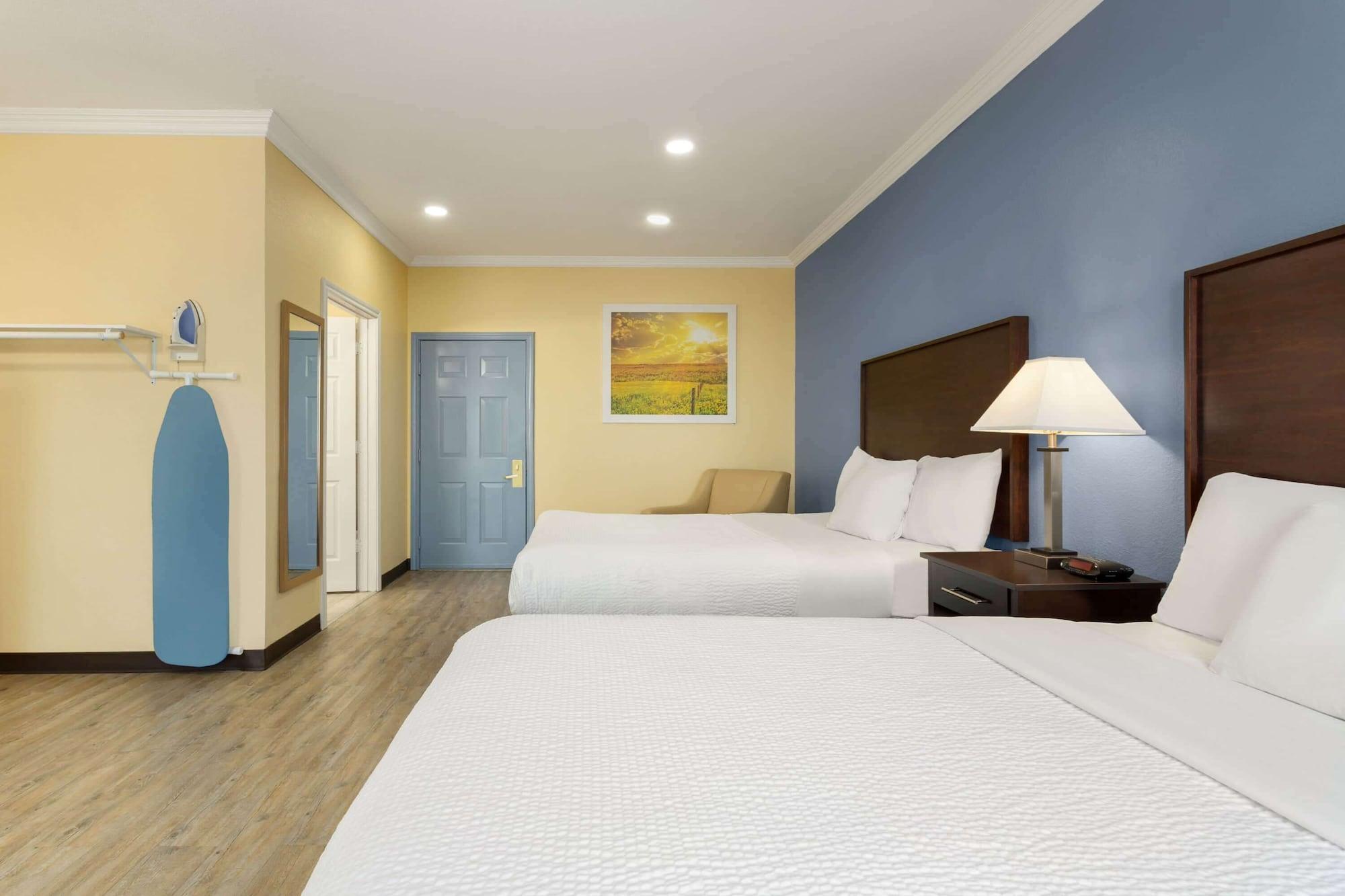 Days & By Wyndham Dfw Airport South-euless 2*