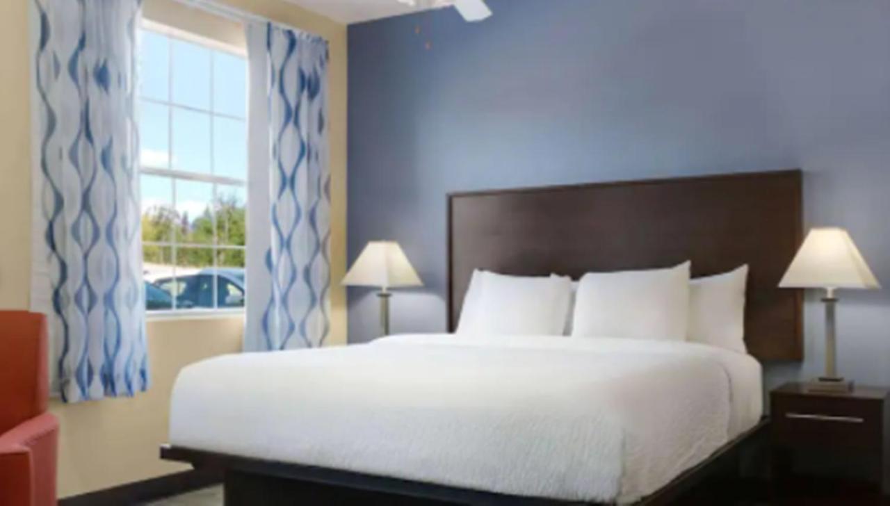 Days & By Wyndham Dfw Airport South-euless Euless