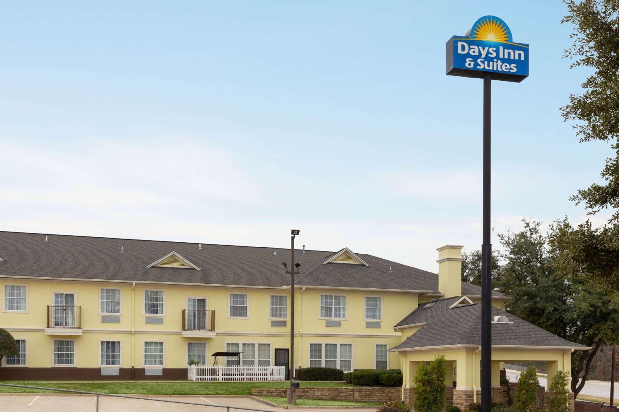 Hotel Days & By Wyndham Dfw Airport South-euless Euless