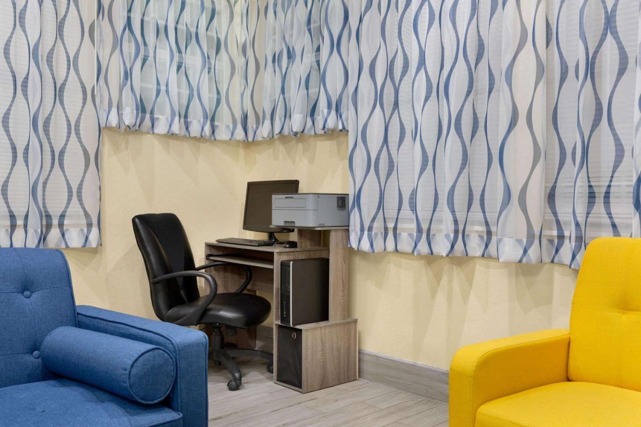 Days & By Wyndham Dfw Airport South-euless Hotel
